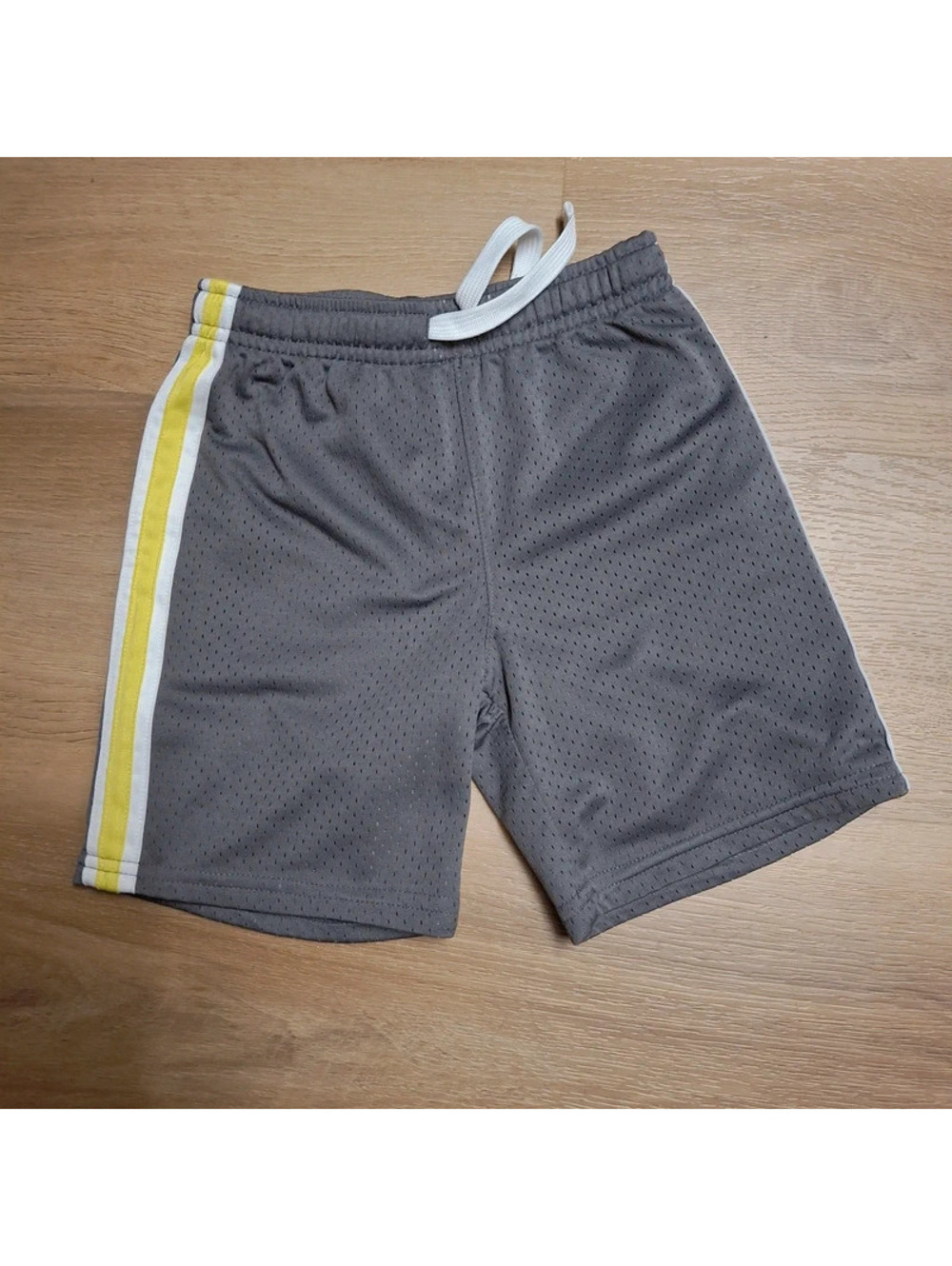 Sun and fun! Simple Joys by Carters Boys Mesh Athletic Shorts Grey Charcoal 4T